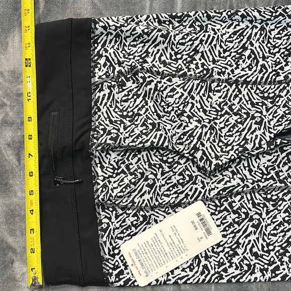 Lululemon Run:Inspire Crop II - Picture 4 of 4